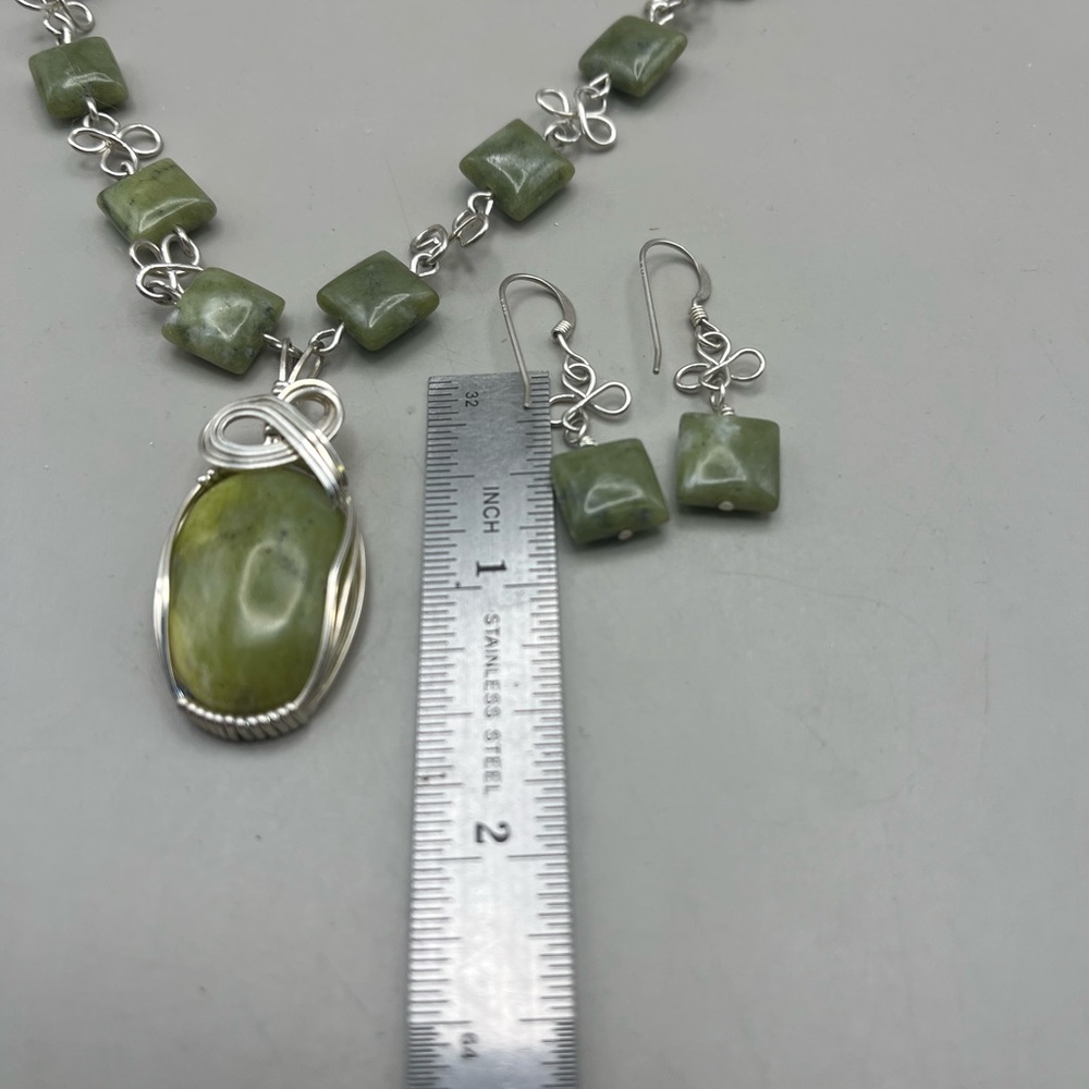 Handmade Sterling Silver Wire Wrap Green Jade Necklace & Earrings Set - Picture 3 of 6